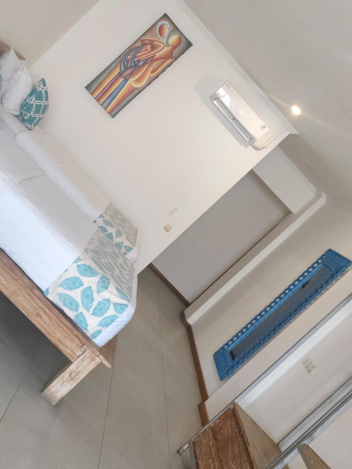 Triple 8 Suites Labuan Bajo Exterior photo
